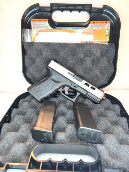 Glock 19 Gen 3 Two-tone Custom Cut & Ported with Alpha Wolf Barrel - Image 2